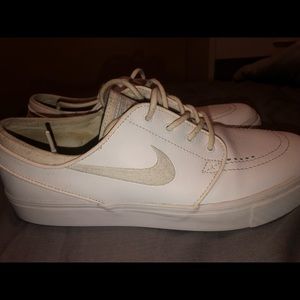 White Janoski’s